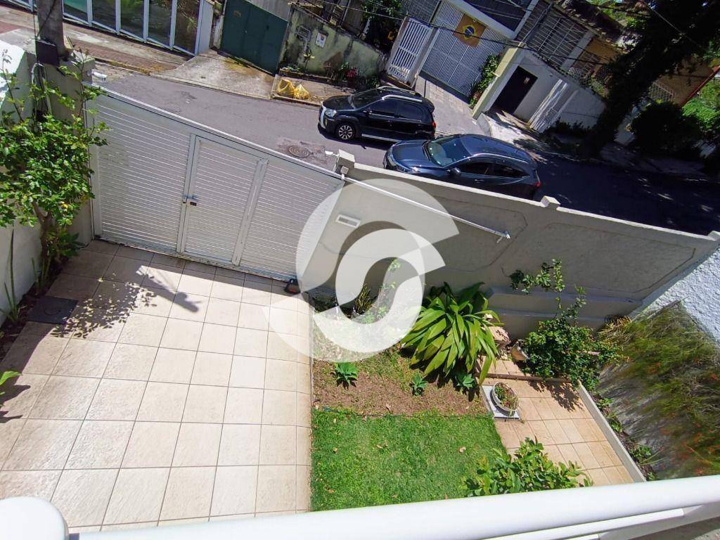 Casa à venda com 4 quartos, 259m² - São Francisco,Niterói