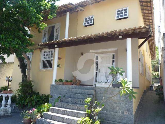 Casa à venda com 6 quartos, 507m² - São Francisco,Niterói