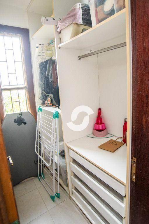 Casa à venda com 6 quartos, 500m² - São Francisco,Niterói
