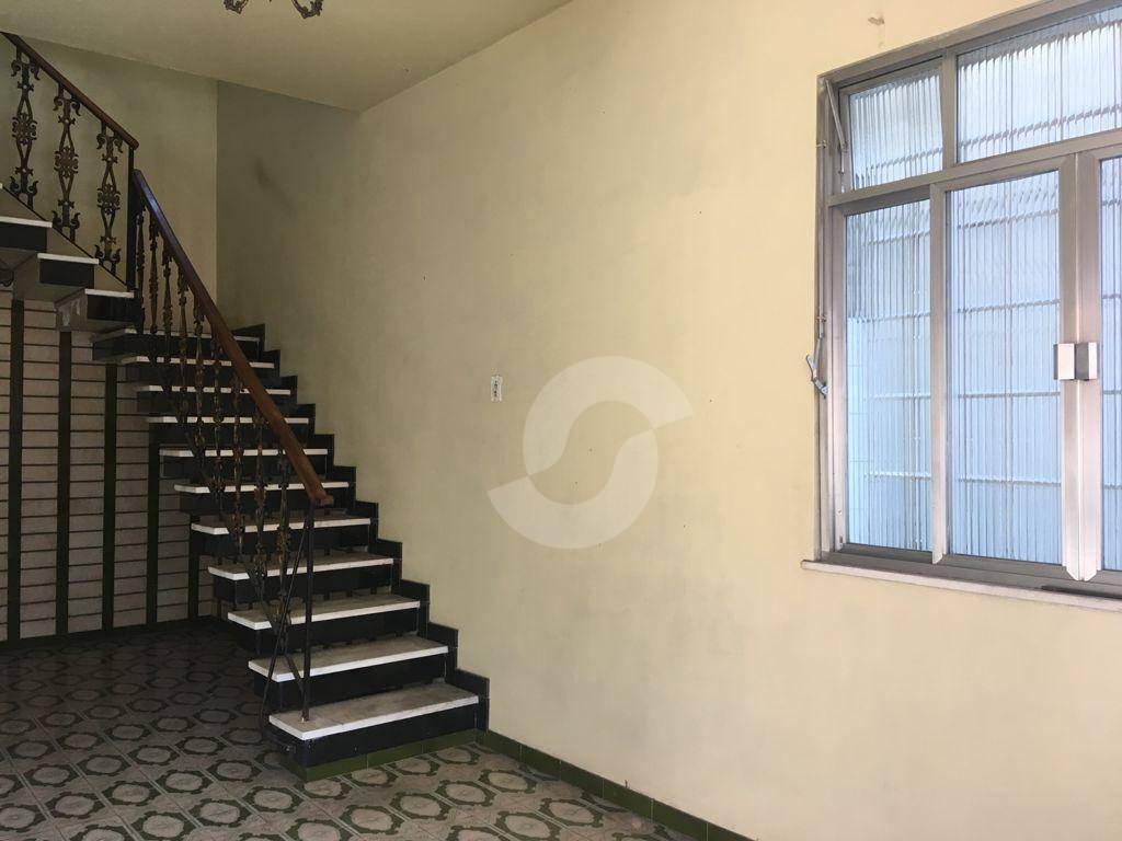  - Casa com 4 dormitórios à venda, 200 m² por R$ 650.000,00 - Centro - Niterói/RJ