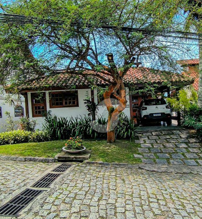 Casa à venda com 4 quartos, 199m² - Badu,Niterói