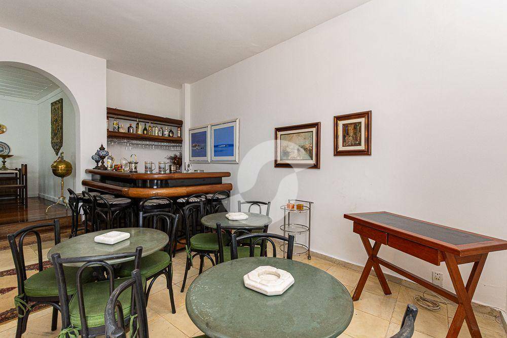 Casa à venda com 3 quartos, 180m² - São Francisco,Niterói