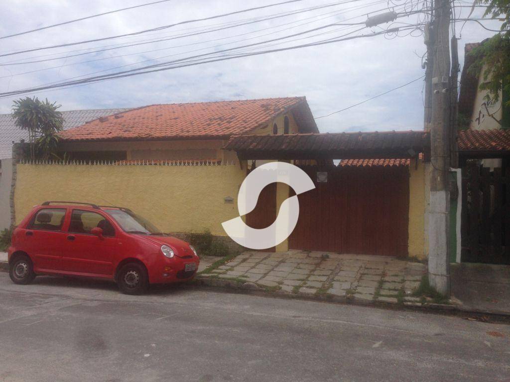 Casa à venda com 5 quartos, 302m² - Piratininga,Niterói