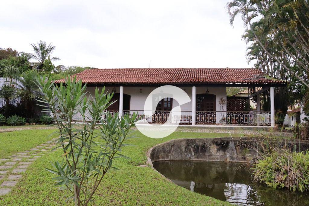 Casa à venda com 3 quartos, 455m² - Mata Paca,Niterói