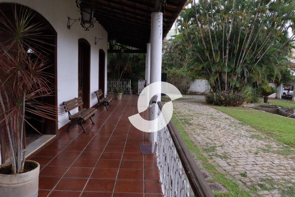Casa à venda com 3 quartos, 455m² - Mata Paca,Niterói