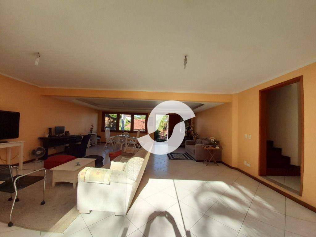 Casa à venda com 3 quartos, 220m² - Badu,Niterói