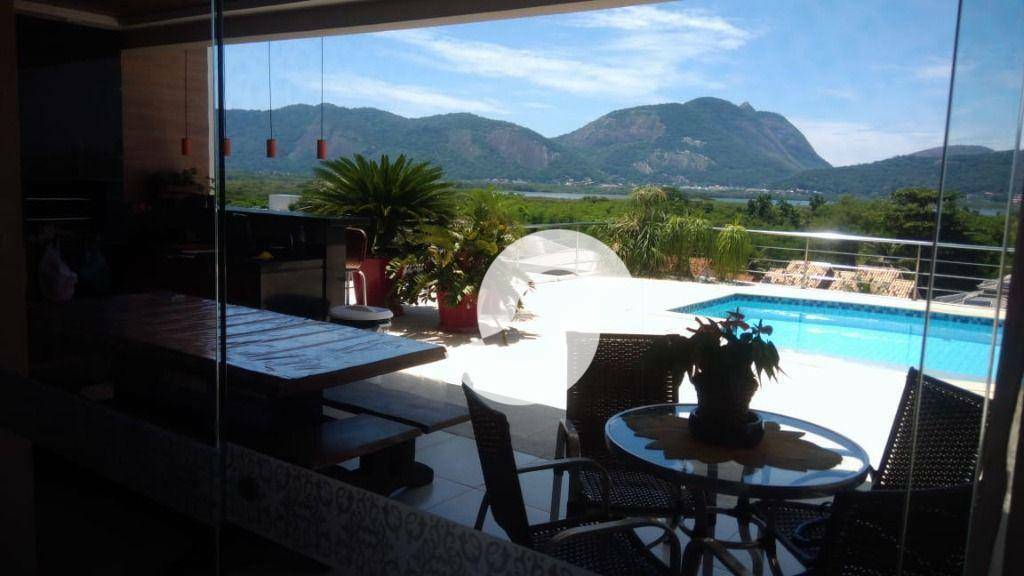  - Casa à venda, 400 m² por R$ 5.900.000,00 - Camboinhas - Niterói/RJ