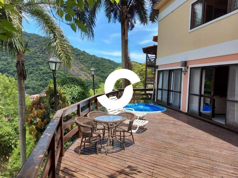 Casa à venda com 4 quartos, 400m² - Itaipu,Niterói