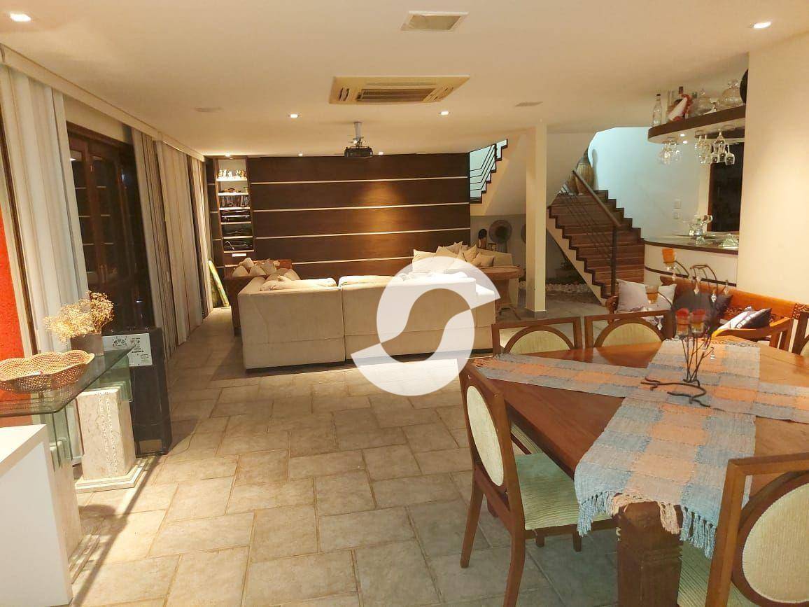  - Casa à venda, 400 m² por R$ 1.595.000,00 - Itaipu - Niterói/RJ