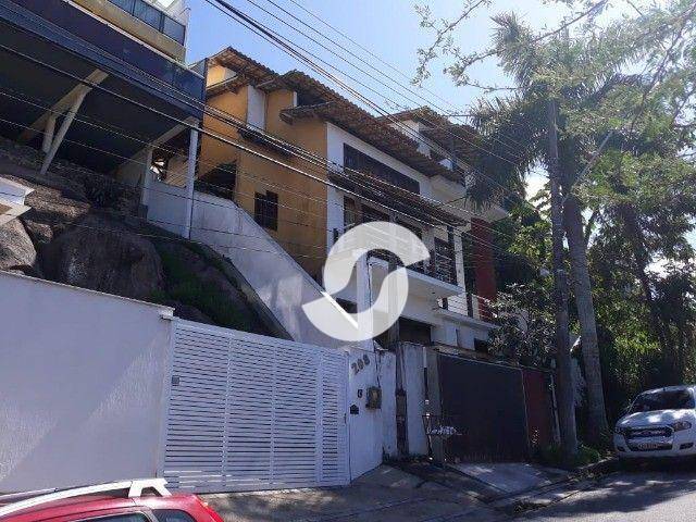 Casa à venda com 5 quartos, 360m² - Camboinhas,Niterói