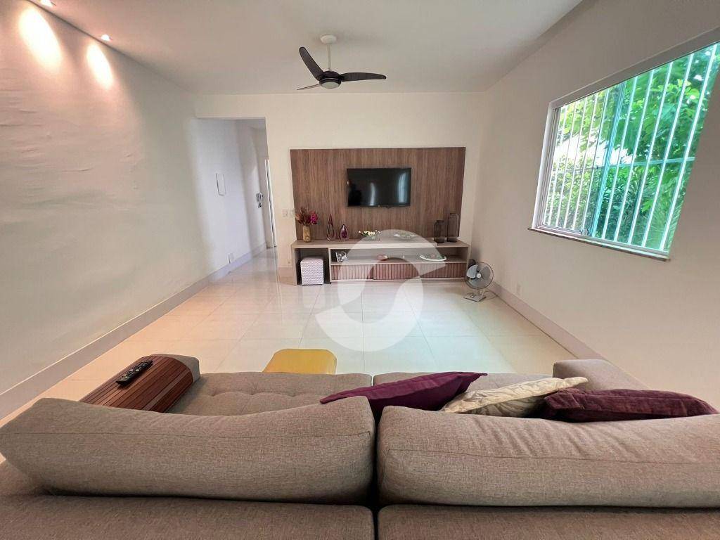 Casa à venda com 4 quartos, 209m² - São Francisco,Niterói