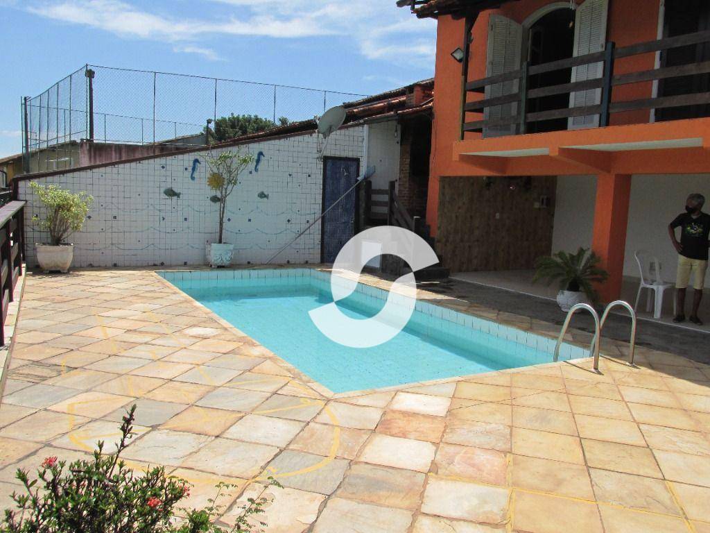 Casa à venda com 3 quartos, 310m² - Largo da Batalha,Niterói