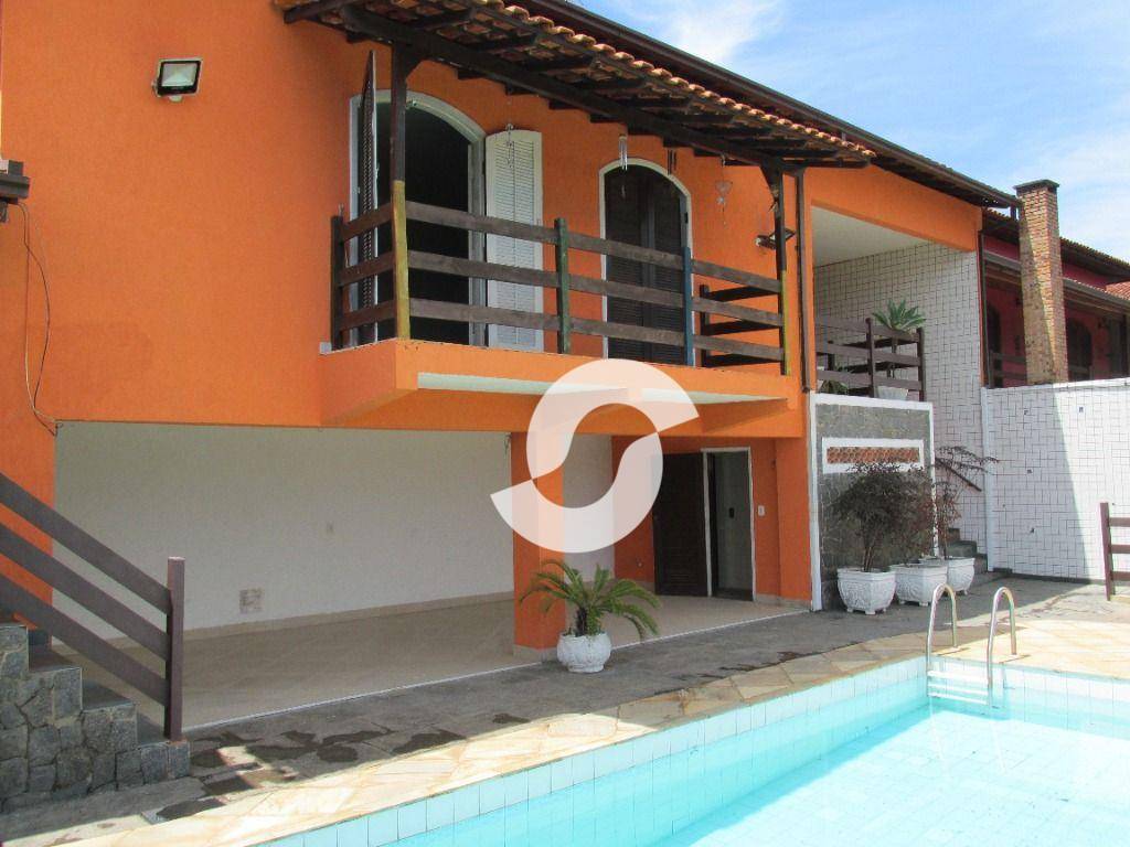 Casa à venda com 3 quartos, 310m² - Largo da Batalha,Niterói