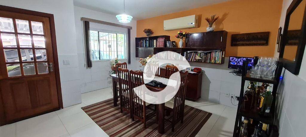 Casa à venda com 3 quartos, 132m² - Maravista,Niterói