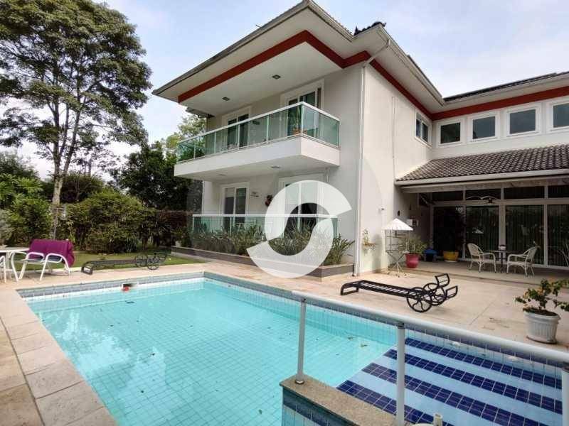 Casa à venda com 4 quartos, 582m² - Itaipu,Niterói