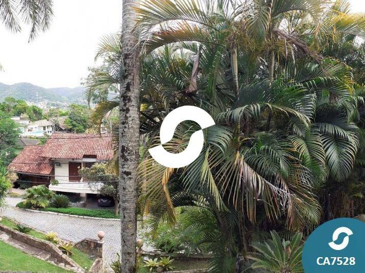 Casa à venda com 3 quartos, 370m² - Mata Paca,Niterói