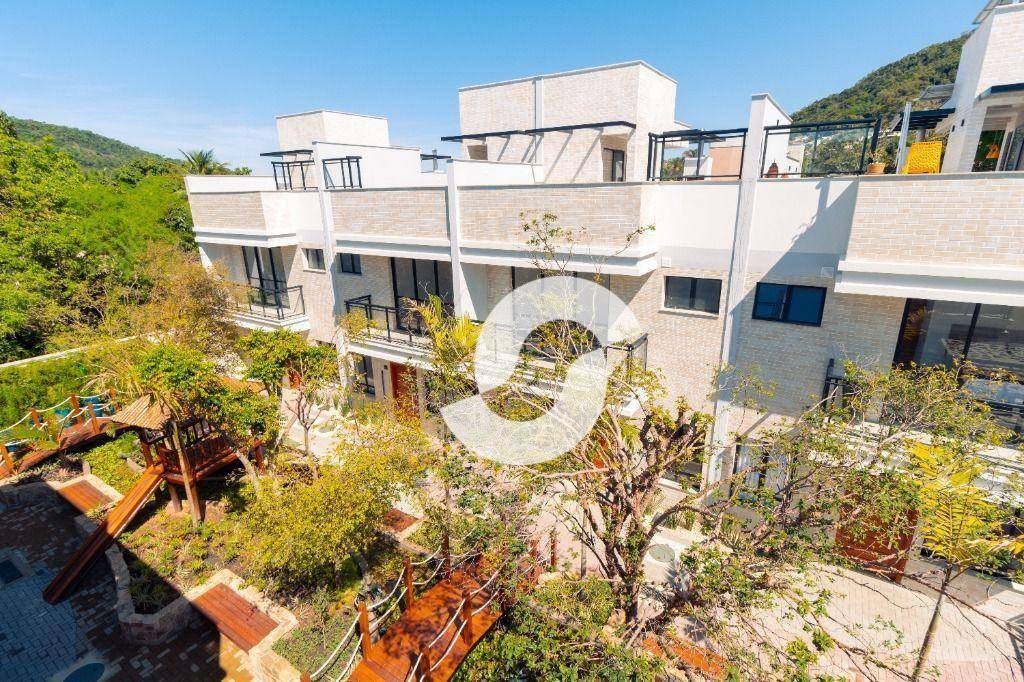 Casa à venda com 4 quartos, 190m² - Itaipu,Niterói