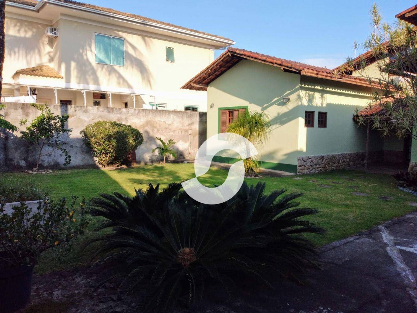 Casa à venda com 3 quartos, 217m² - Itaipu,Niterói