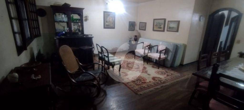 Casa à venda com 4 quartos, 190m² - São Francisco,Niterói