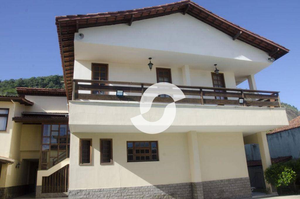 Casa à venda com 8 quartos, 804m² - Itaipu,Niterói