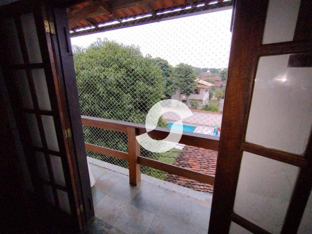 Casa à venda com 5 quartos, 300m² - Maria Paula,Niterói