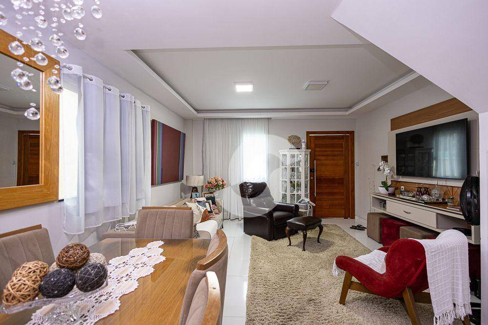 - Casa com 4 dormitórios à venda, 270 m² por R$ 1.200.000,00 - Itaipu - Niterói/RJ