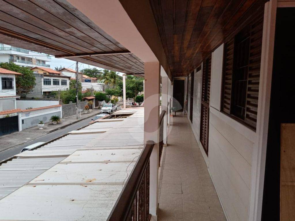Prédio comercial à venda com 33 quartos, 700m² - Piratininga,Niterói