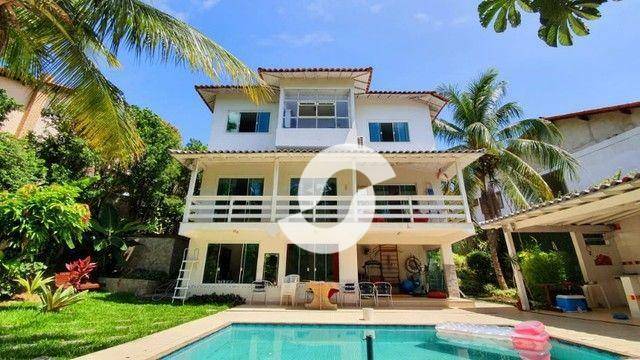 Casa à venda com 6 quartos, 299m² - Pendotiba,Niterói