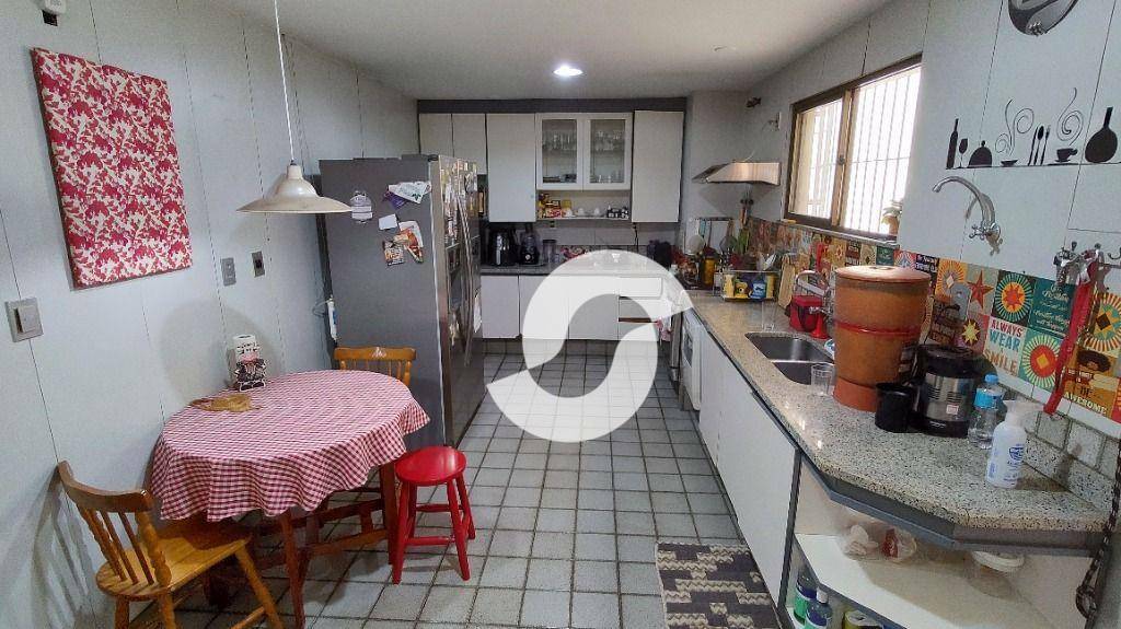  - Casa com 4 dormitórios à venda, 200 m² por R$ 650.000,00 - Fonseca - Niterói/RJ