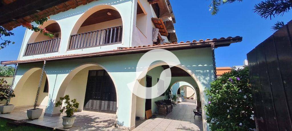 Casa à venda com 4 quartos, 471m² - Piratininga,Niterói