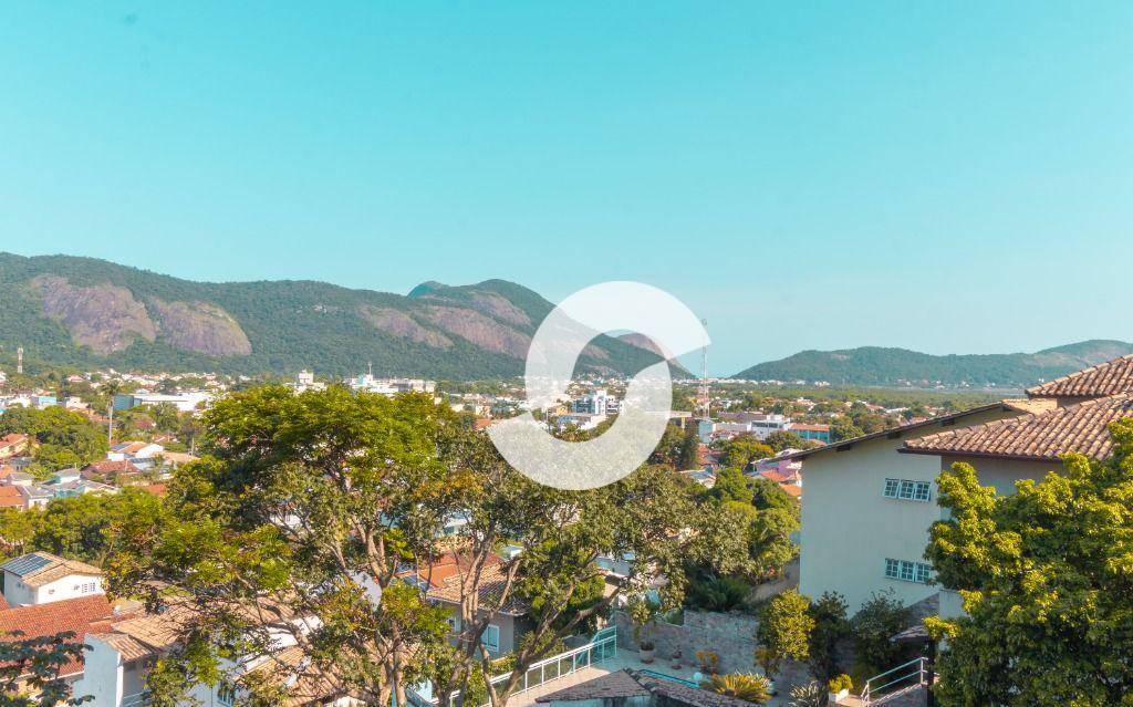 Casa à venda com 4 quartos, 193m² - Itaipu,Niterói