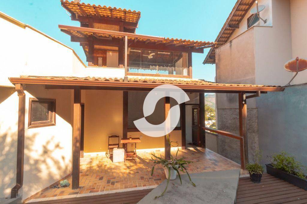  - Casa com 4 dormitórios à venda, 193 m² por R$ 890.000,00 - Itaipu - Niterói/RJ