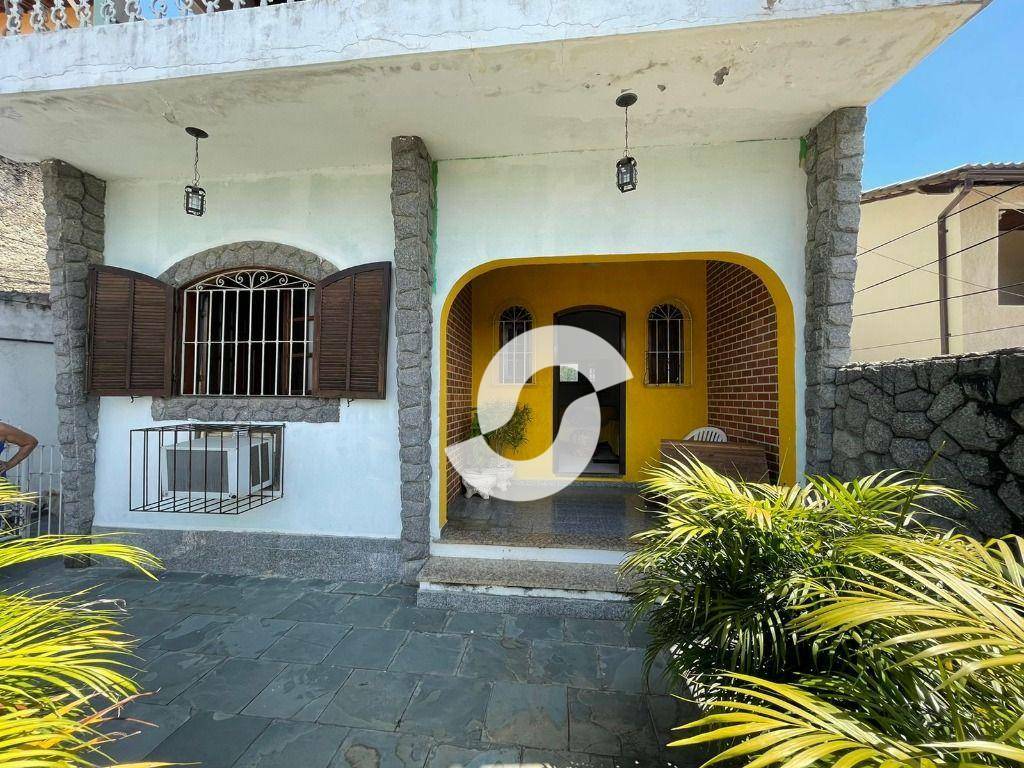 Casa à venda com 6 quartos, 194m² - Fonseca,Niterói