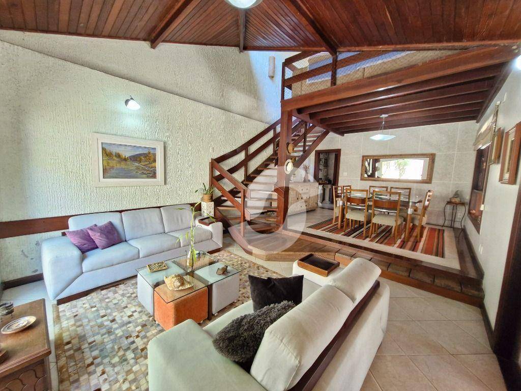 Casa à venda com 5 quartos, 360m² - Vila Progresso,Niterói