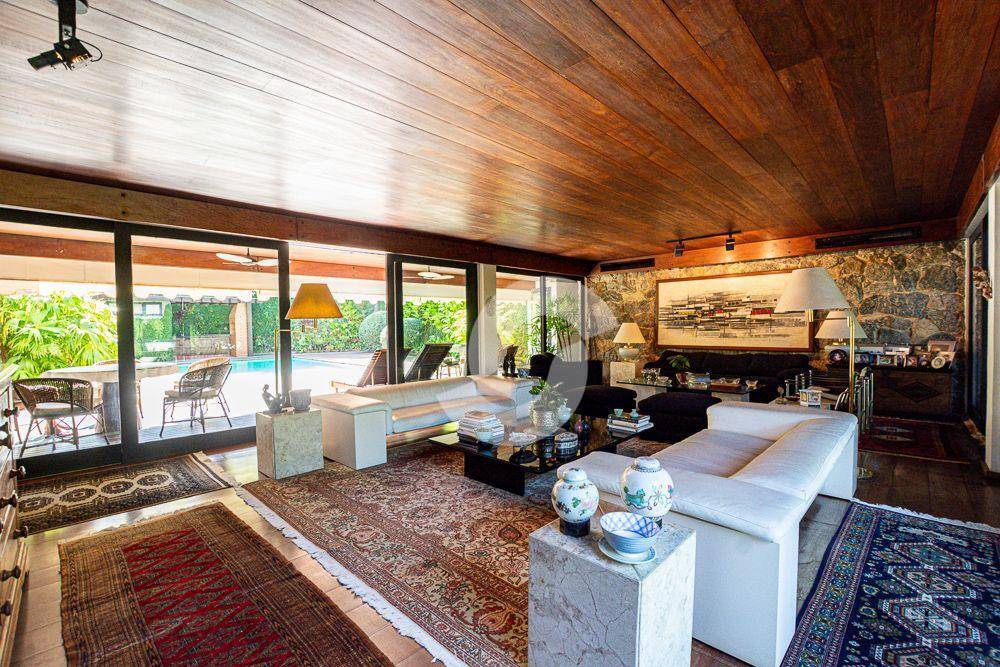 Casa à venda com 4 quartos, 743m² - São Francisco,Niterói