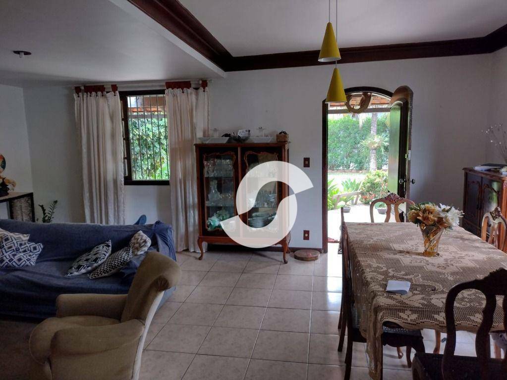 Casa à venda com 4 quartos, 230m² - Piratininga,Niterói