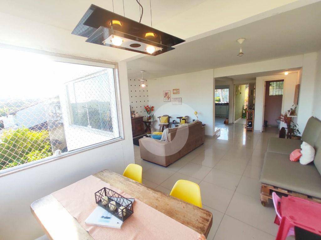  - Casa à venda, 193 m² por R$ 795.000,00 - Itaipu - Niterói/RJ