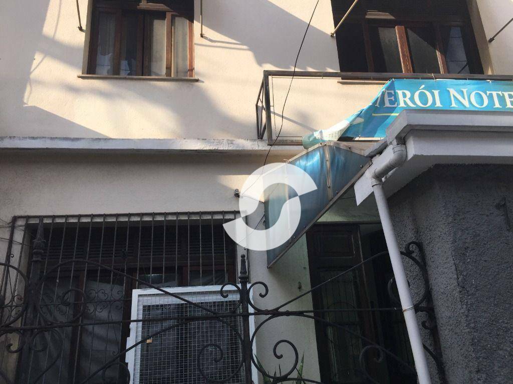  - Excelente ponto em Icaraí  na Rua Gavião Peixoto para quem deseja construir um pequeno prédio para futura locação de lojas e salas..