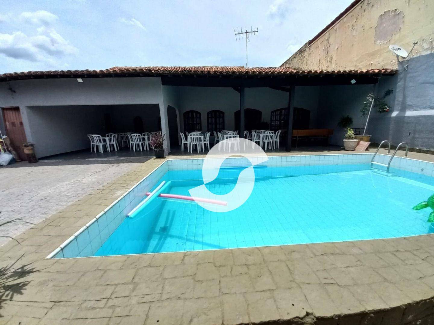 Casa à venda com 3 quartos, 225m² - Pendotiba,Niterói