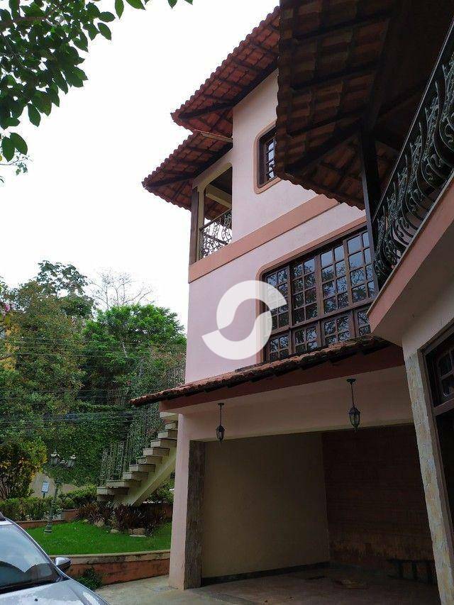 Casa à venda com 6 quartos, 321m² - Pendotiba,Niterói