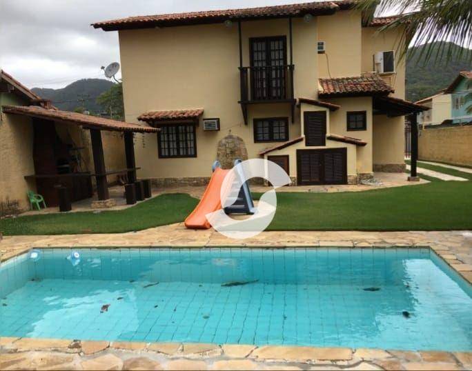 Casa à venda com 3 quartos, 133m² - Itaipu,Niterói