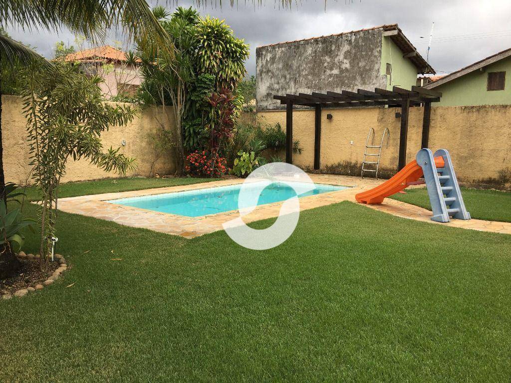 Casa à venda com 3 quartos, 133m² - Itaipu,Niterói