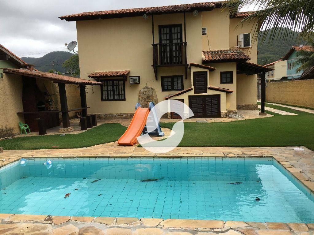 Casa à venda com 3 quartos, 133m² - Itaipu,Niterói