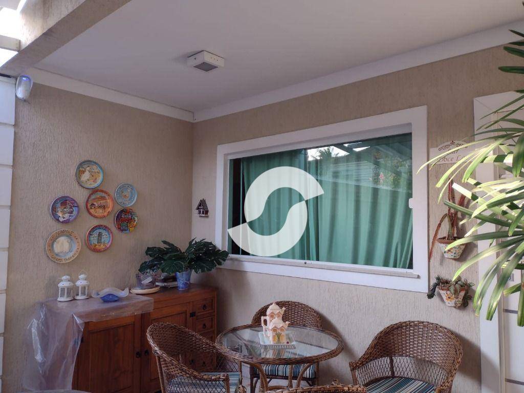 Casa à venda com 3 quartos, 200m² - São Francisco,Niterói
