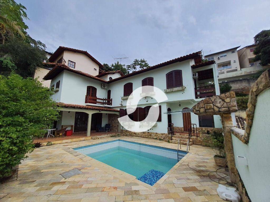 Casa à venda com 5 quartos, 300m² - Maria Paula,Niterói