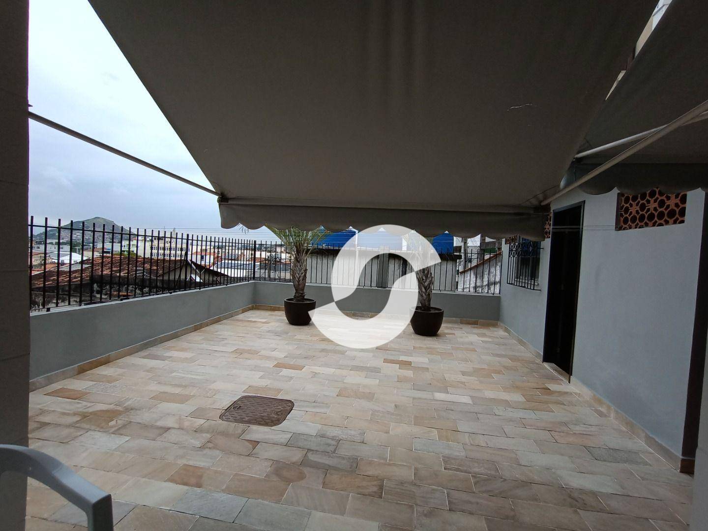 Casa à venda com 4 quartos, 200m² - Largo do Barradas,Niterói