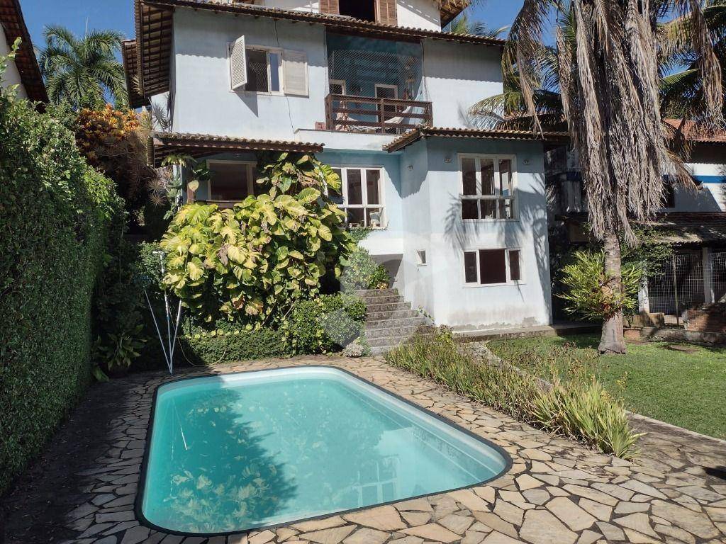 Casa à venda com 4 quartos, 250m² - Badu,Niterói