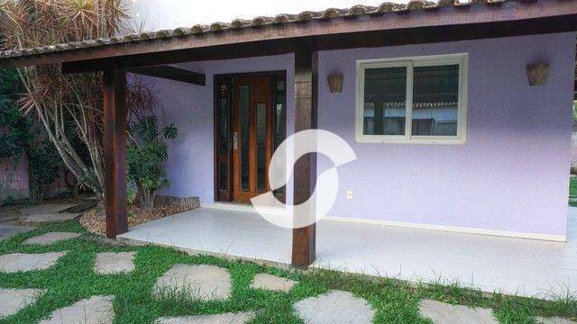 Casa à venda com 3 quartos, 200m² - Itaipu,Niterói