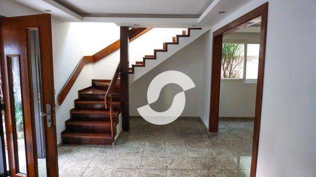 Casa à venda com 3 quartos, 200m² - Itaipu,Niterói