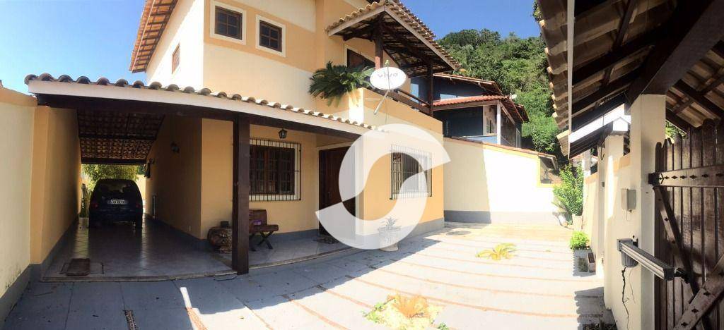 Casa à venda com 4 quartos, 200m² - Piratininga,Niterói